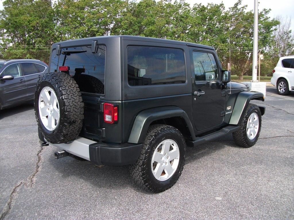 Jeep Wrangler Sahara 4WD 2012
