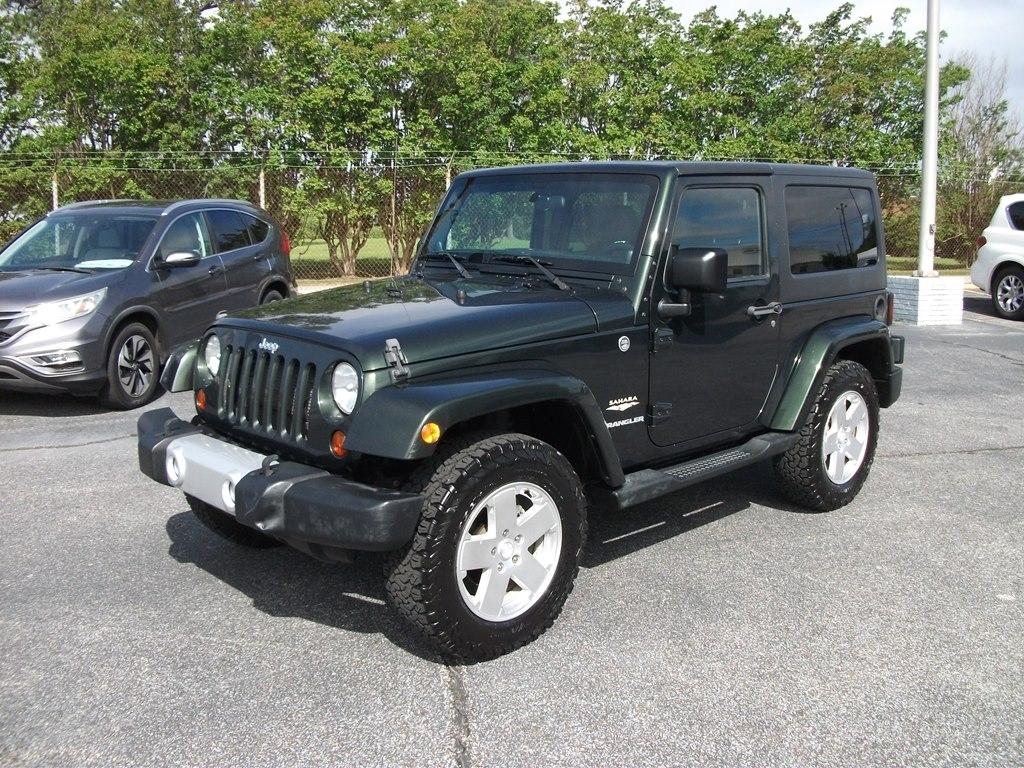 Jeep Wrangler Sahara 4WD 2012