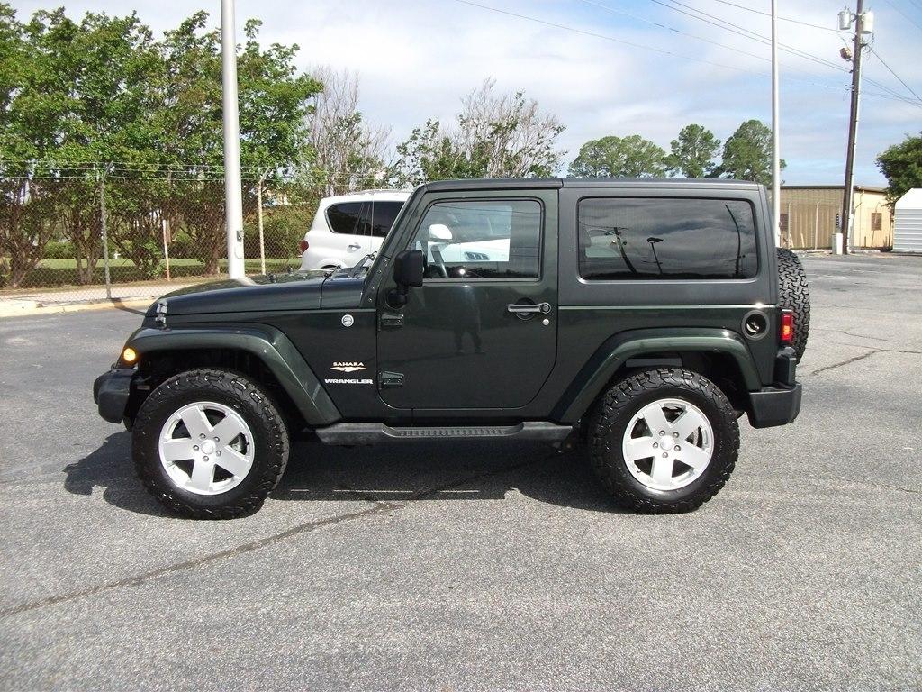 Jeep Wrangler Sahara 4WD 2012
