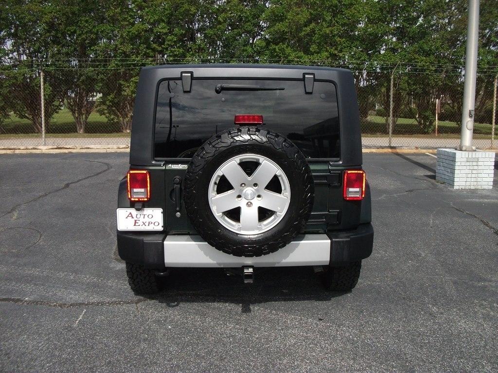 Jeep Wrangler Sahara 4WD 2012
