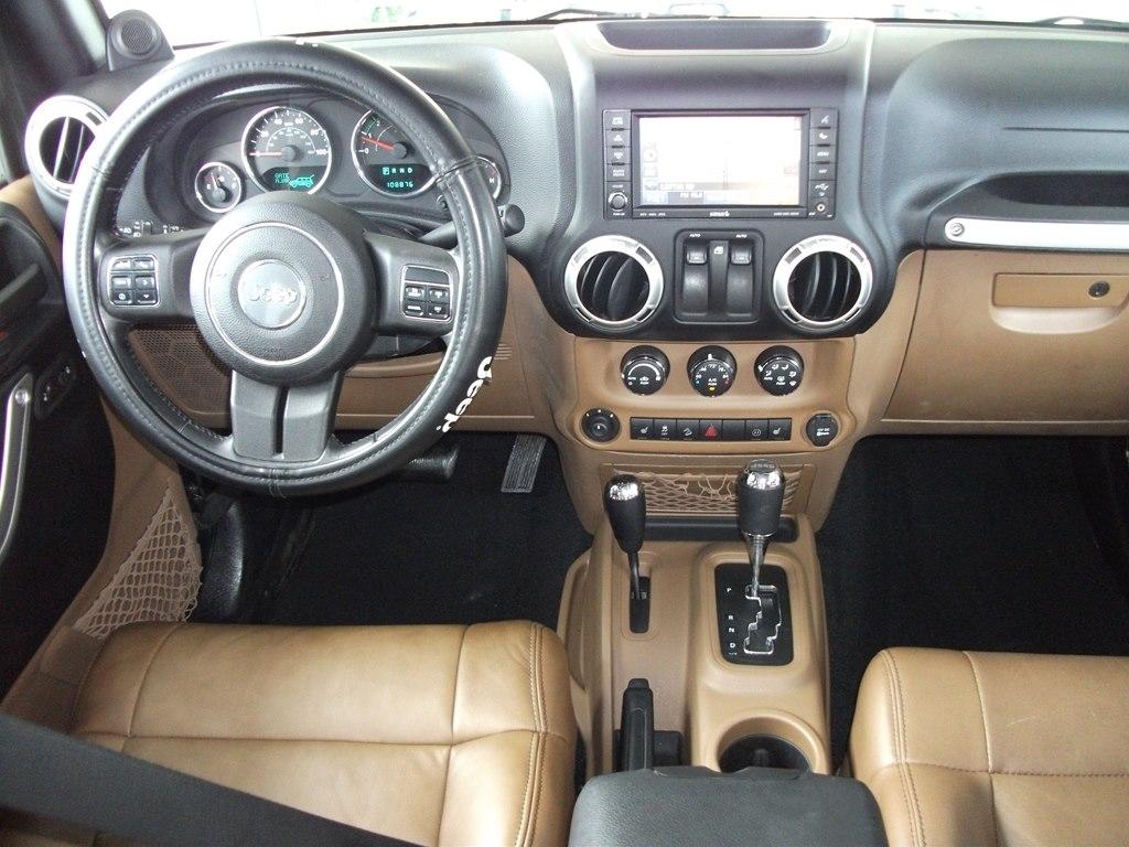 Jeep Wrangler Sahara 4WD 2012