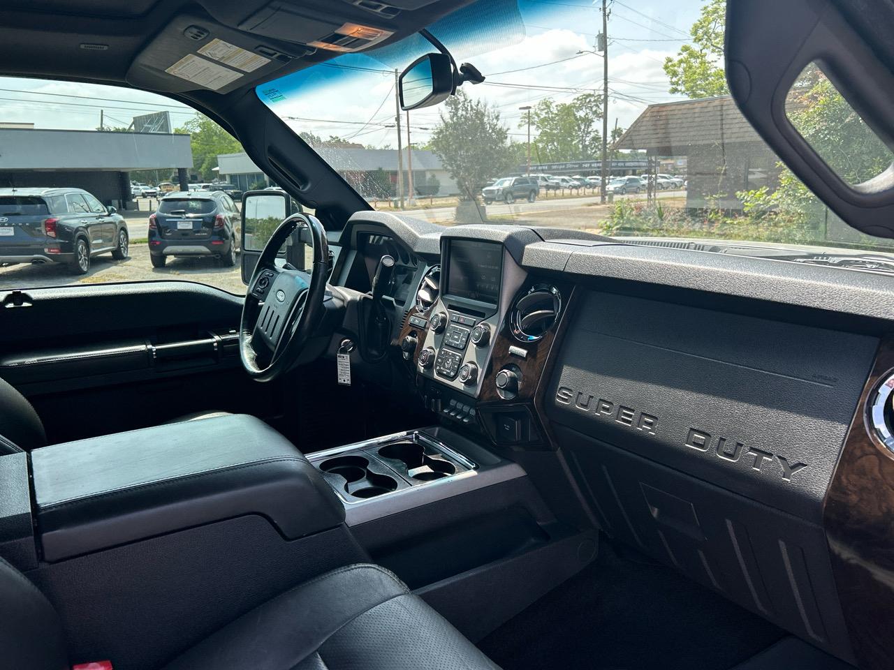 Ford F-350 SD Platinum Crew Cab Long Box 4WD 2015