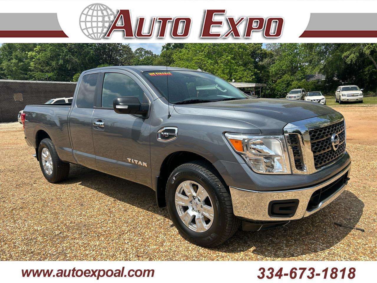Nissan Titan SV King Cab 4WD 2017