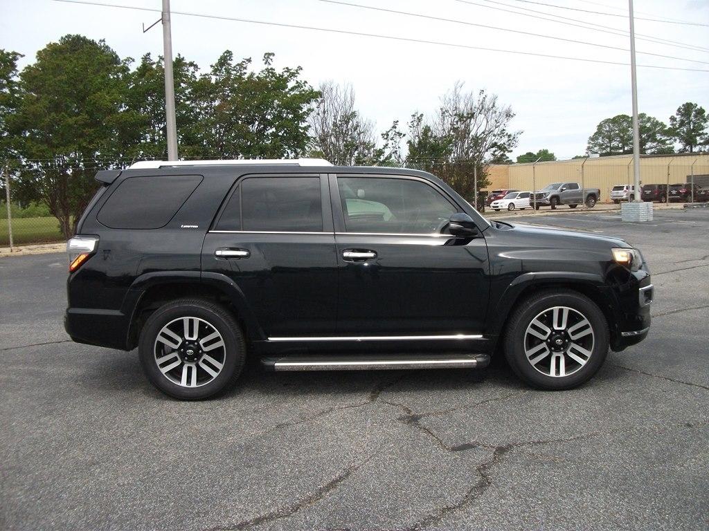 Toyota 4Runner Limited 2WD 2016