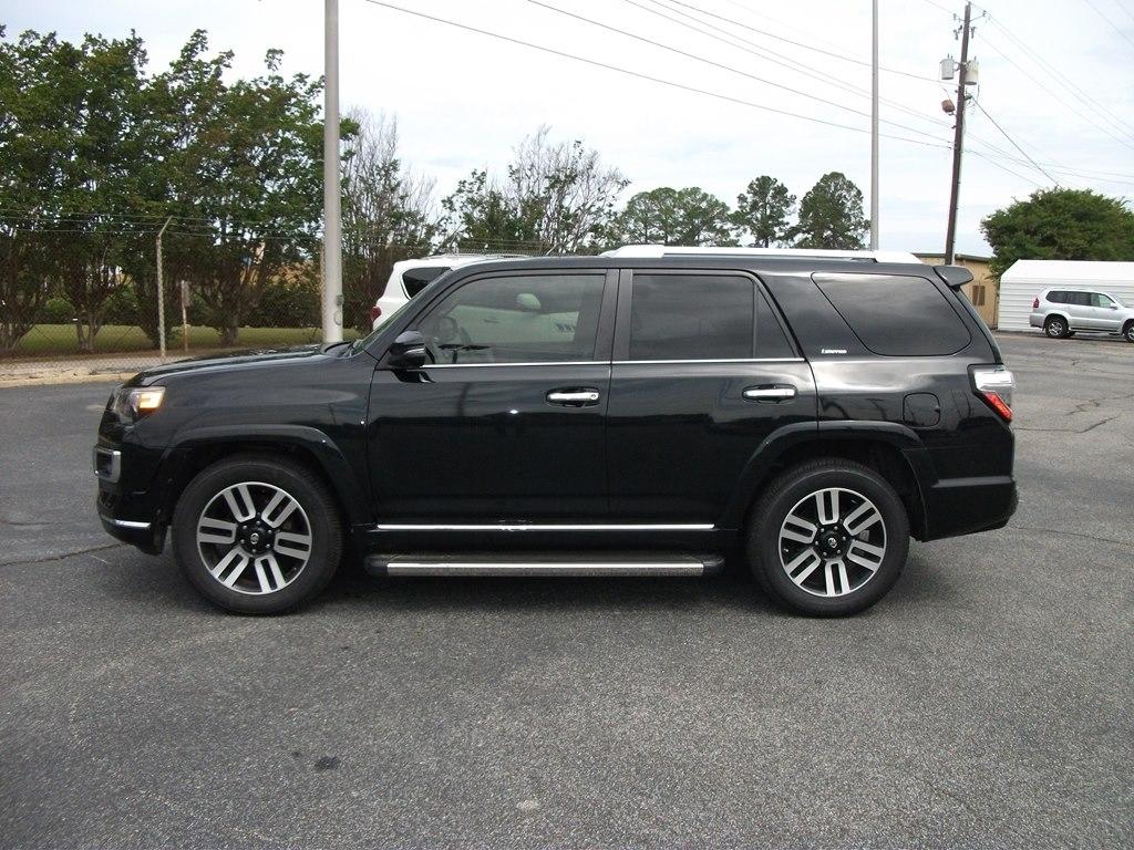 Toyota 4Runner Limited 2WD 2016