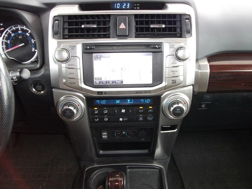 Toyota 4Runner Limited 2WD 2016