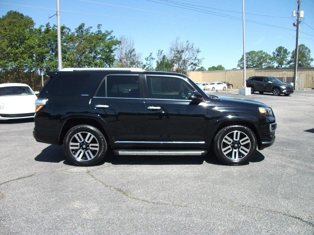Toyota 4Runner Limited 2WD 2016