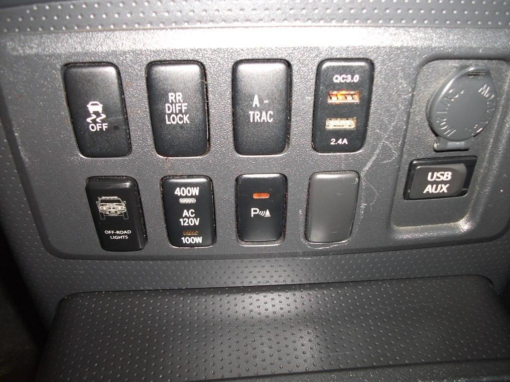 Toyota FJ Cruiser 4WD AT 2014