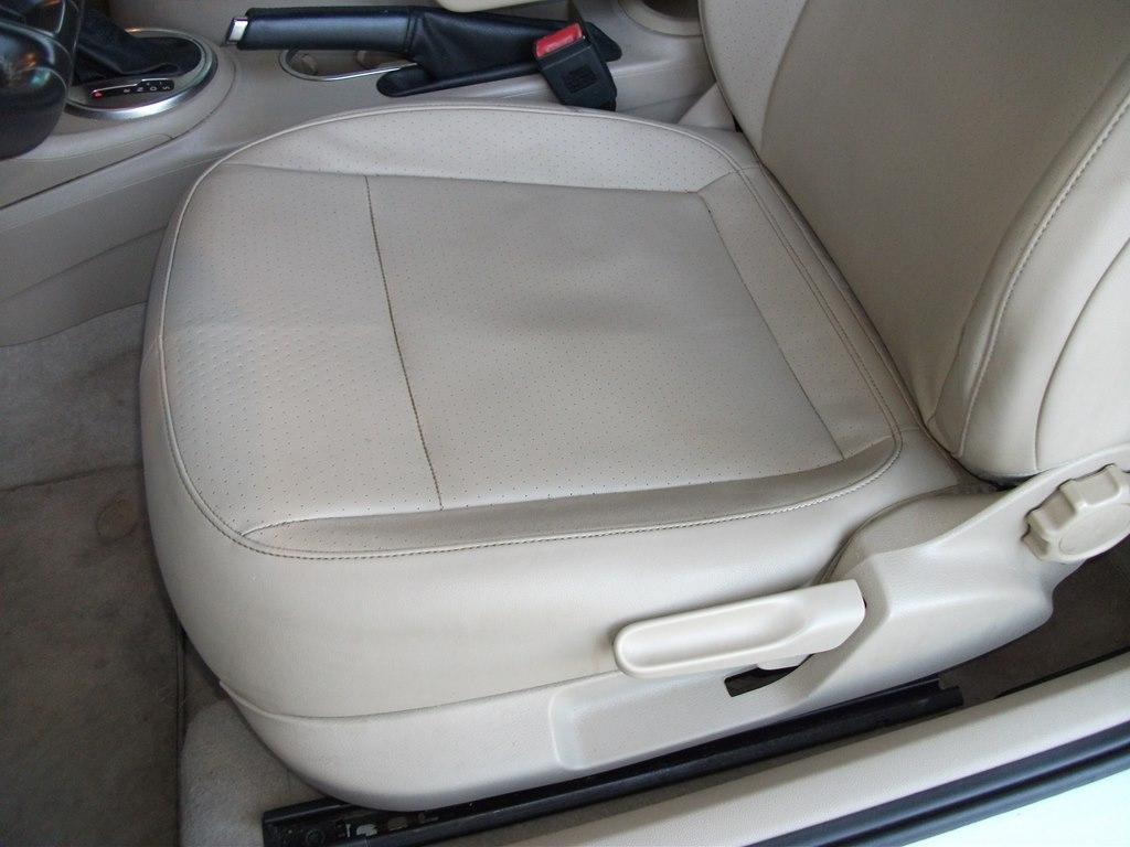 Volkswagen Beetle Classic 2D Coupe 2015