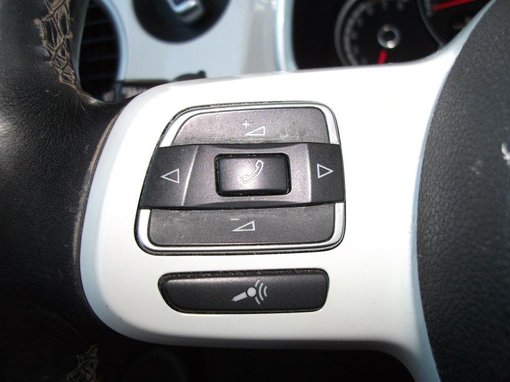 Volkswagen Beetle Classic 2D Coupe 2015