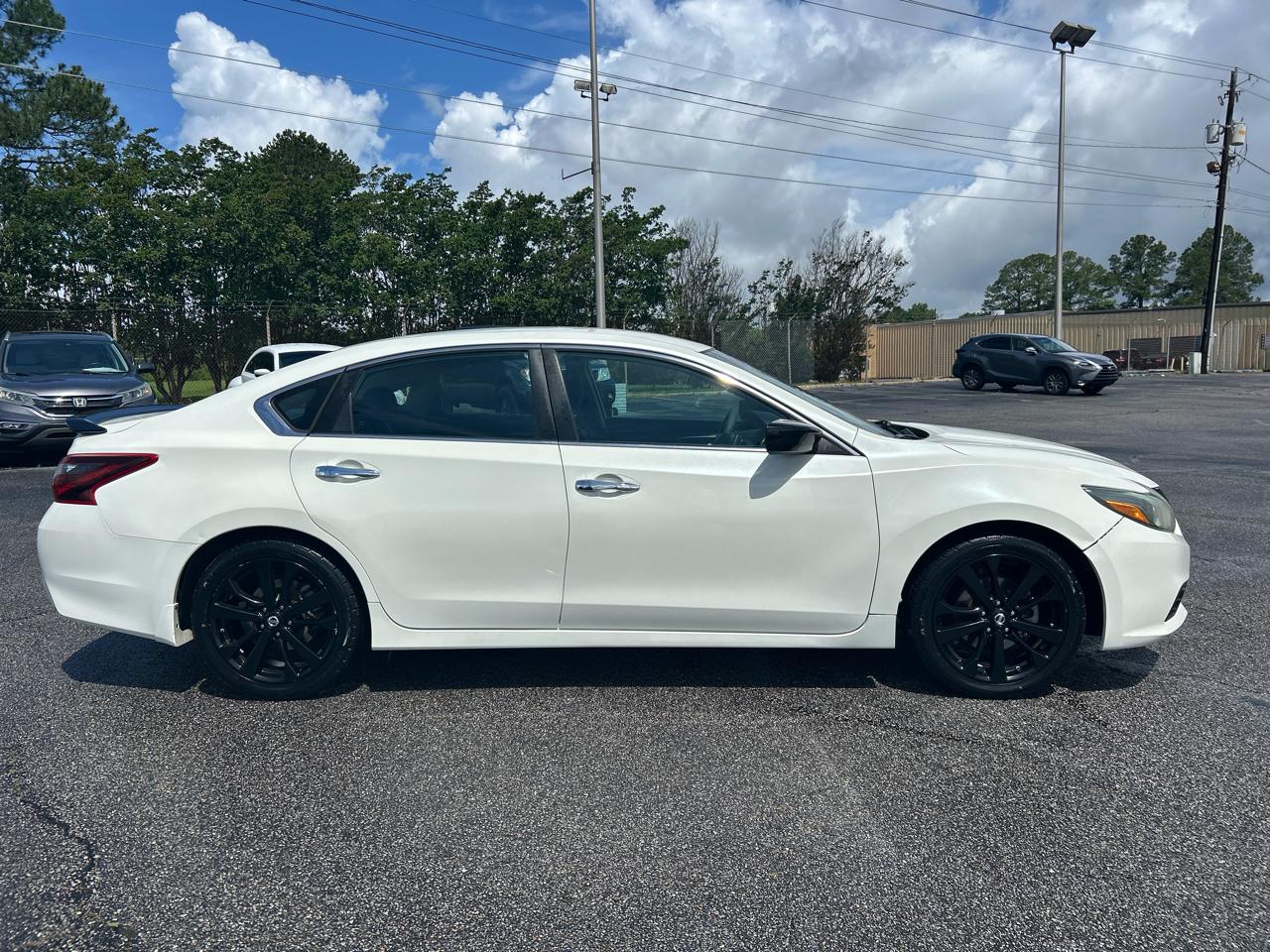 Nissan Altima SR 4D Sedan 2017