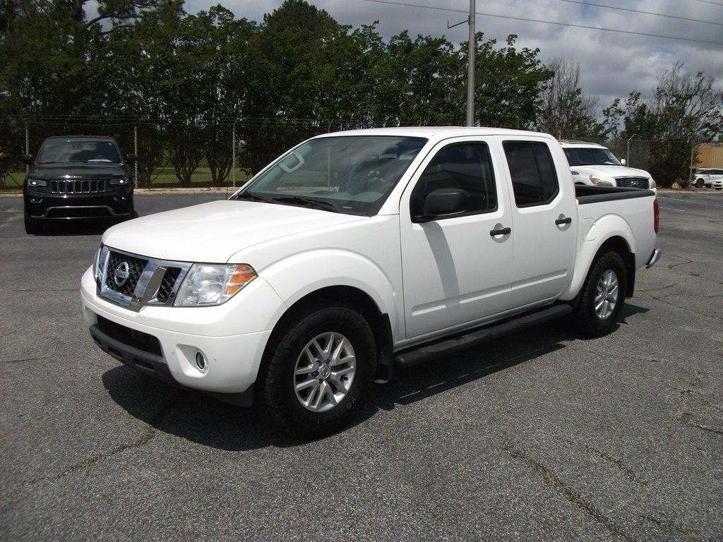Nissan Frontier SV Crew Cab 2WD 2021