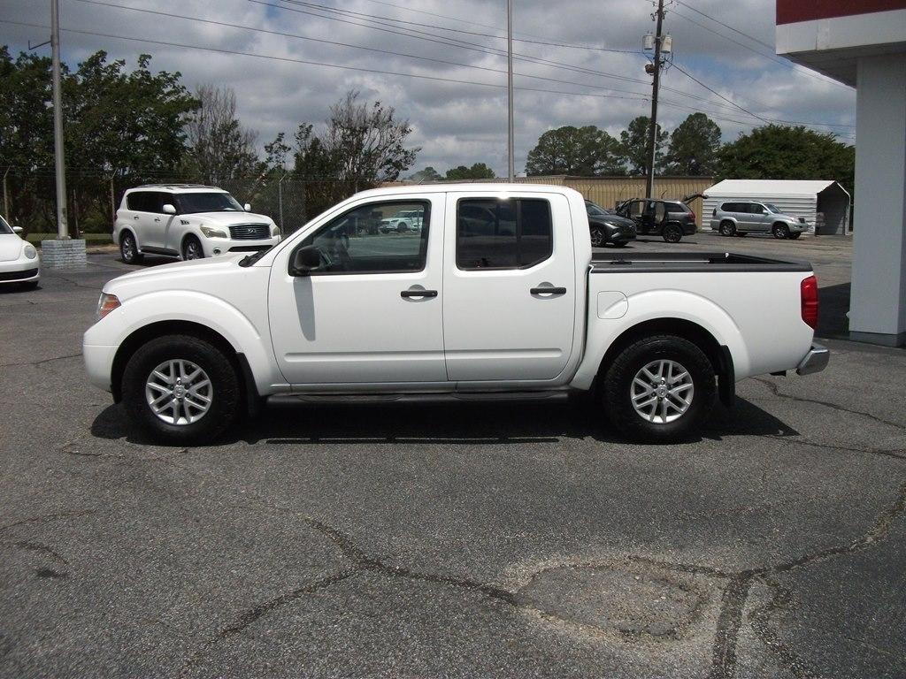 Nissan Frontier SV Crew Cab 2WD 2021