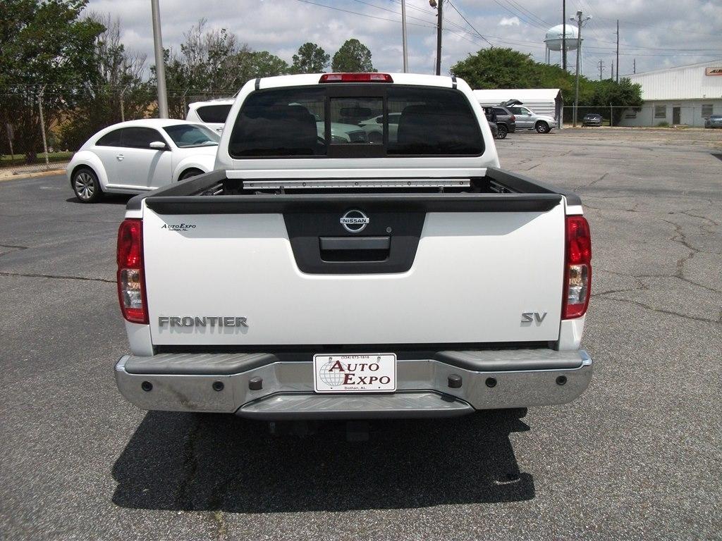 Nissan Frontier SV Crew Cab 2WD 2021