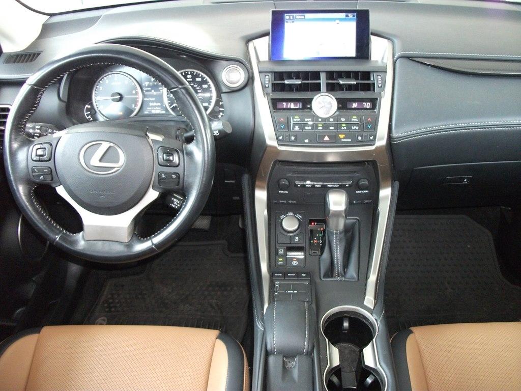 Lexus NX 200t FWD 2015