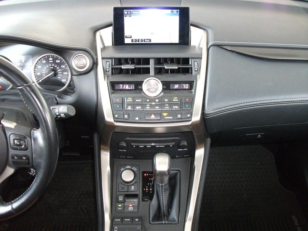 Lexus NX 200t FWD 2015