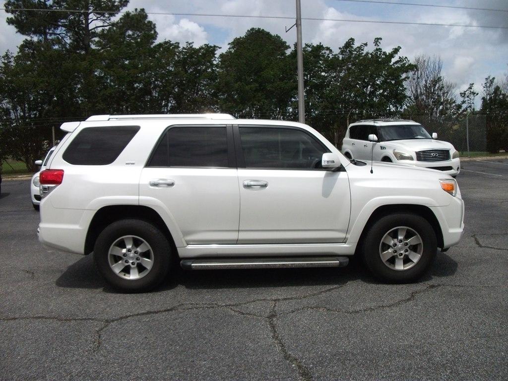 Toyota 4Runner SR5 2WD 2012