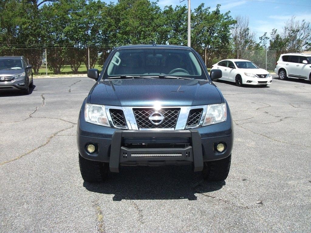 Nissan Frontier SV Crew Cab 5AT 4WD 2018