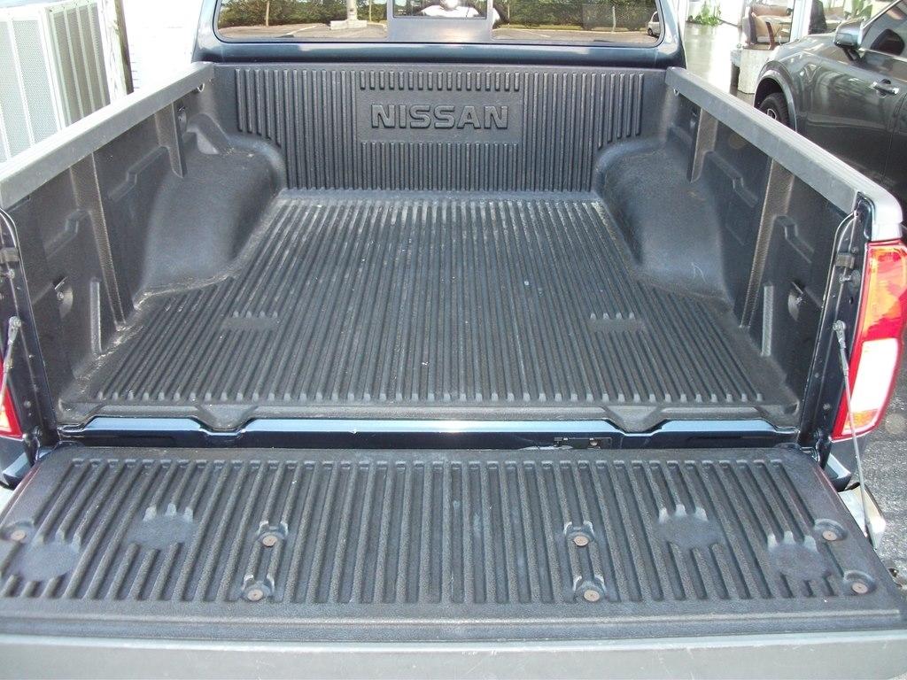 Nissan Frontier SV Crew Cab 5AT 4WD 2018