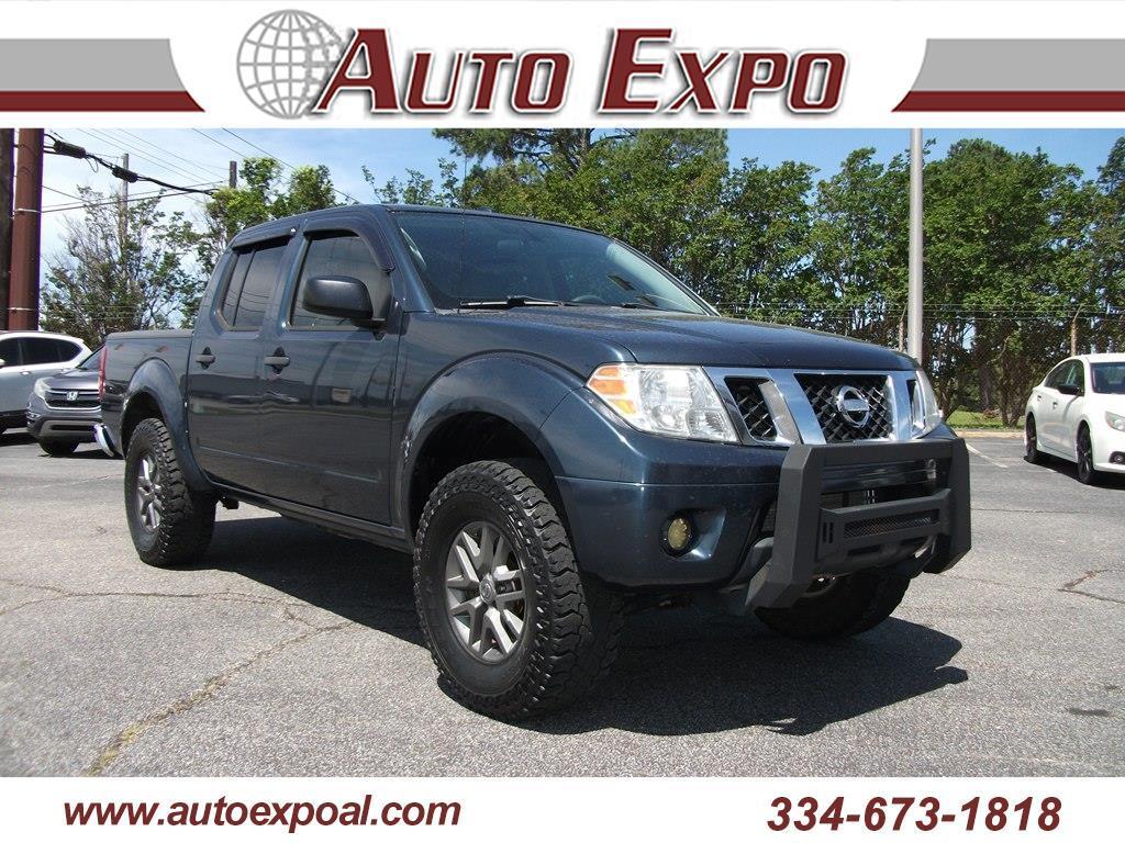 2018 Nissan Frontier SV Crew Cab 5AT 4WD