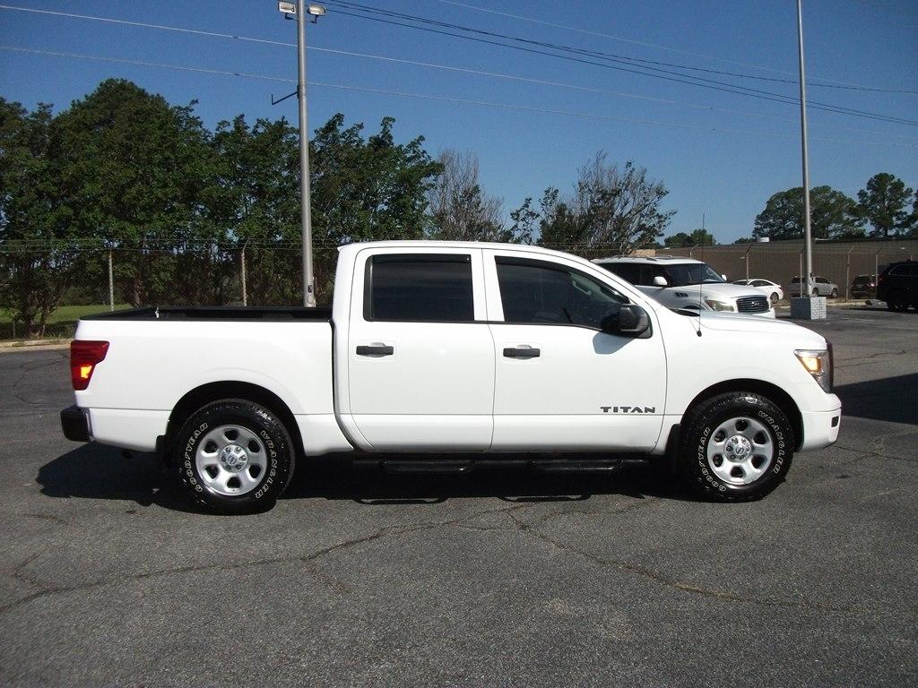Nissan Titan S Crew Cab 2WD 2020