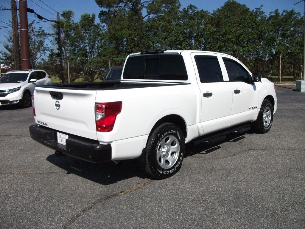 Nissan Titan S Crew Cab 2WD 2020