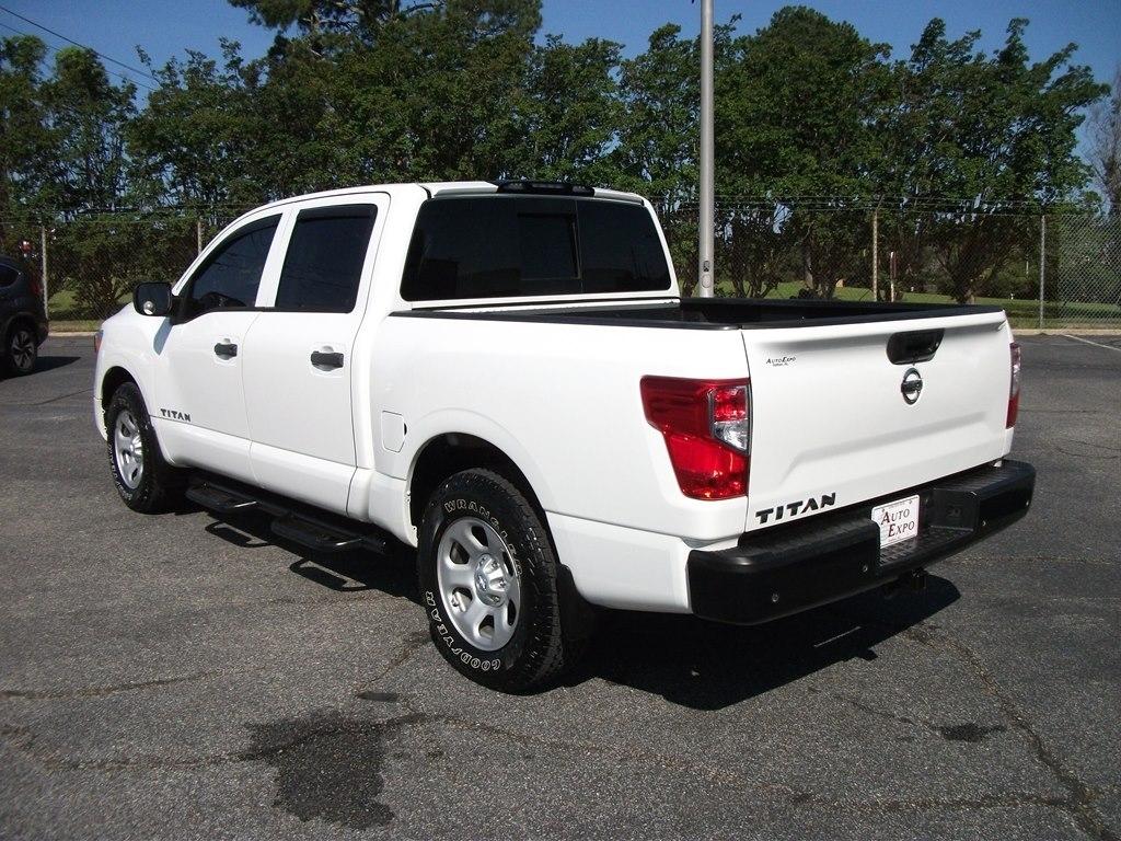Nissan Titan S Crew Cab 2WD 2020