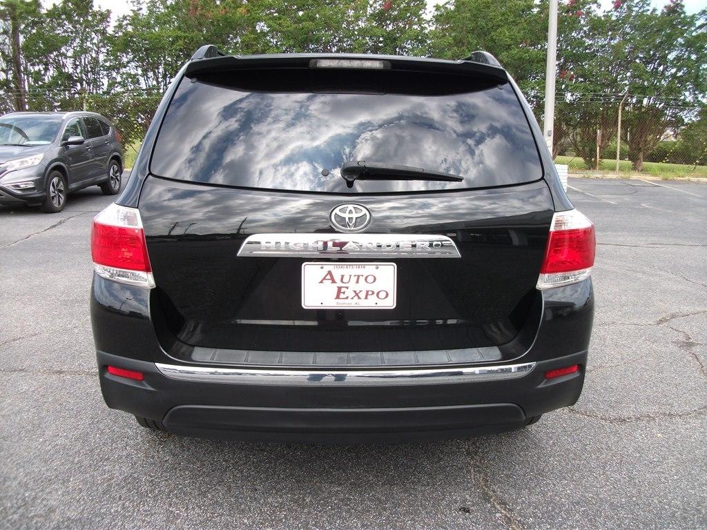 Toyota Highlander Base 2WD V6 2013