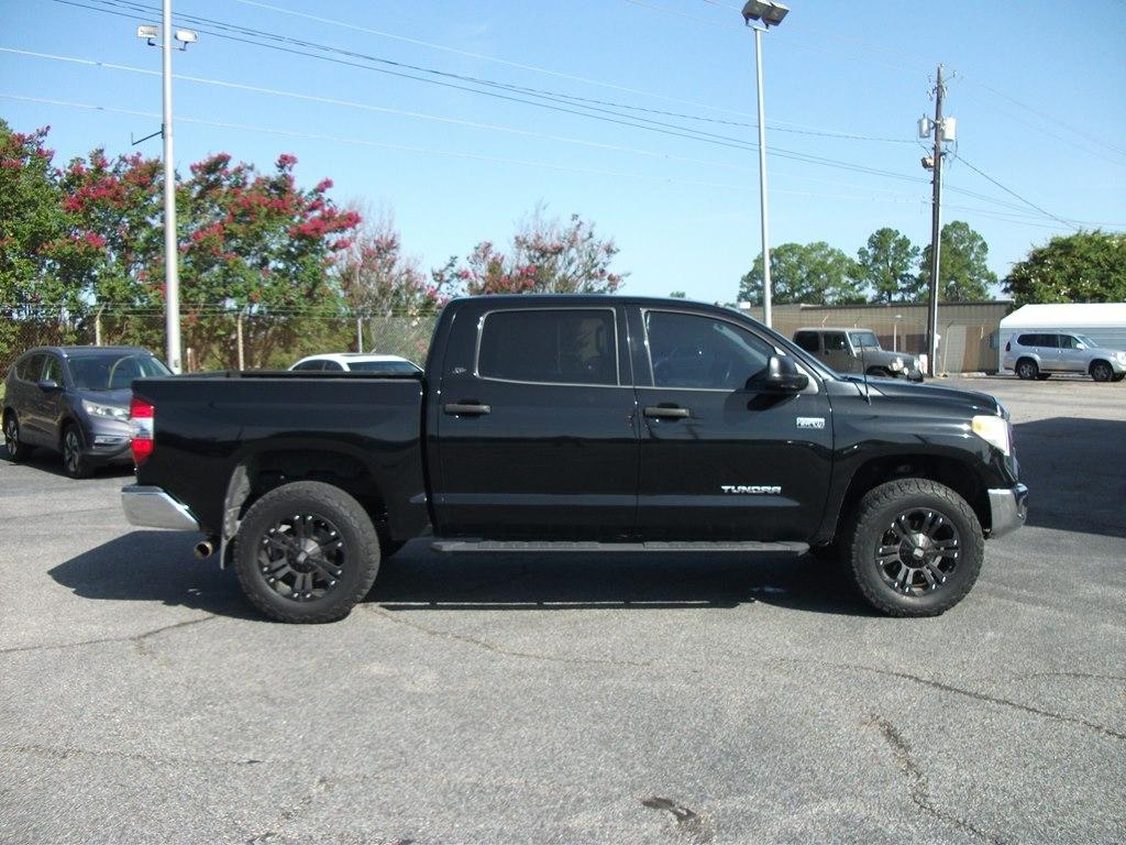 Toyota Tundra SR5 5.7L V8 FFV CrewMax 4WD 2014