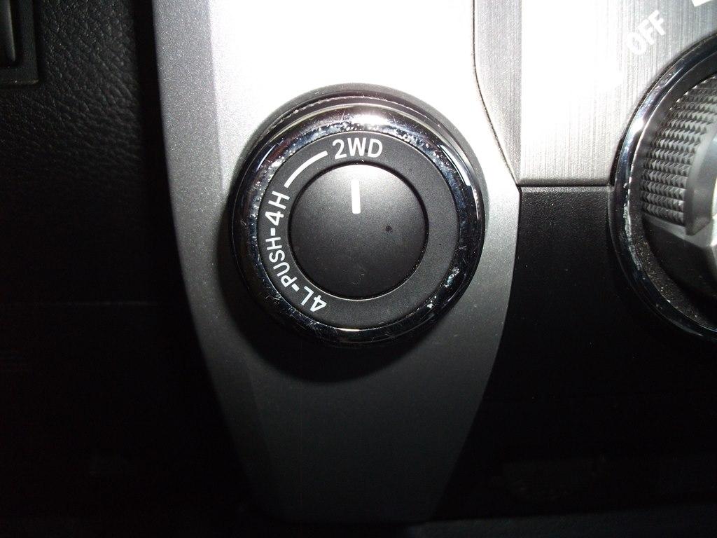 Toyota Tundra SR5 5.7L V8 FFV CrewMax 4WD 2014