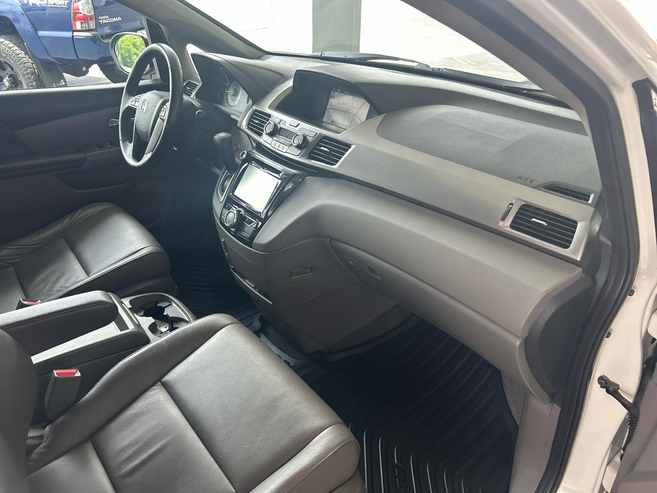 Honda Odyssey EX-L w/ Navigation 2016