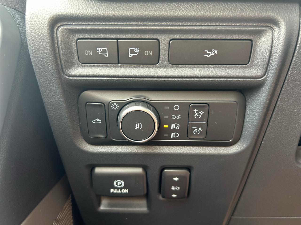 Ford F-150 Lariat 4WD SuperCrew 5.5' Box 2022