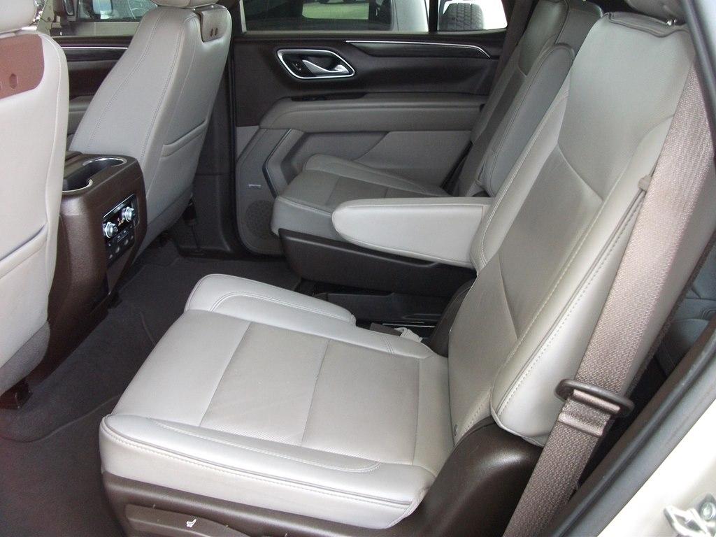 GMC Yukon SLT 2WD 2021
