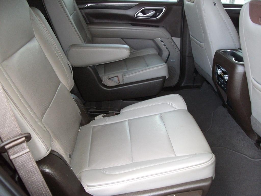 GMC Yukon SLT 2WD 2021