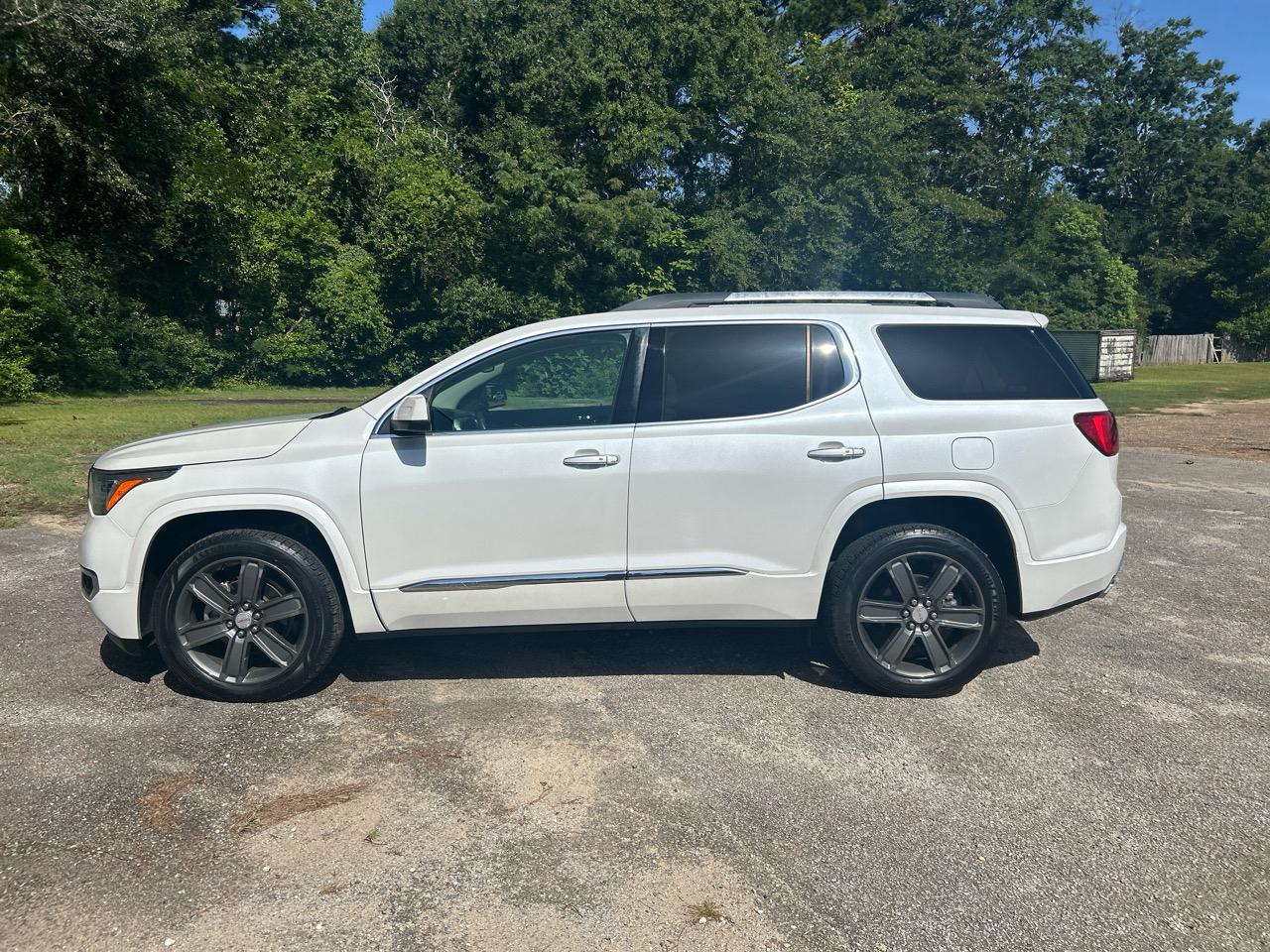 GMC Acadia Denali 2019