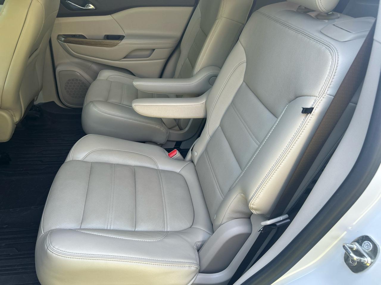 GMC Acadia Denali 2019