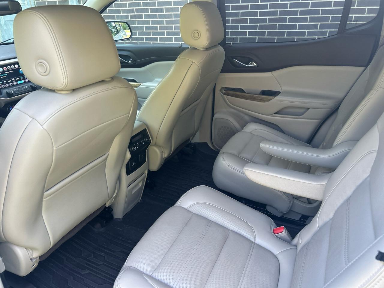 GMC Acadia Denali 2019