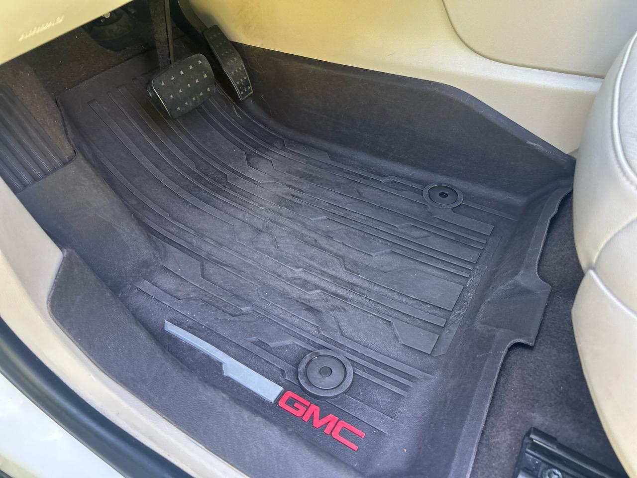 GMC Acadia Denali 2019