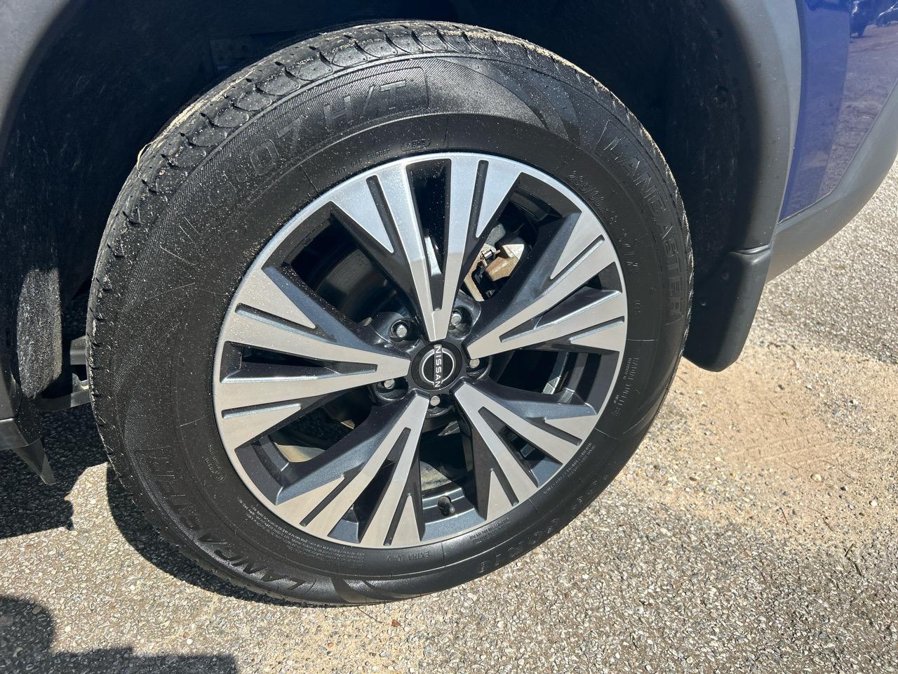 Nissan Rogue SV 2023