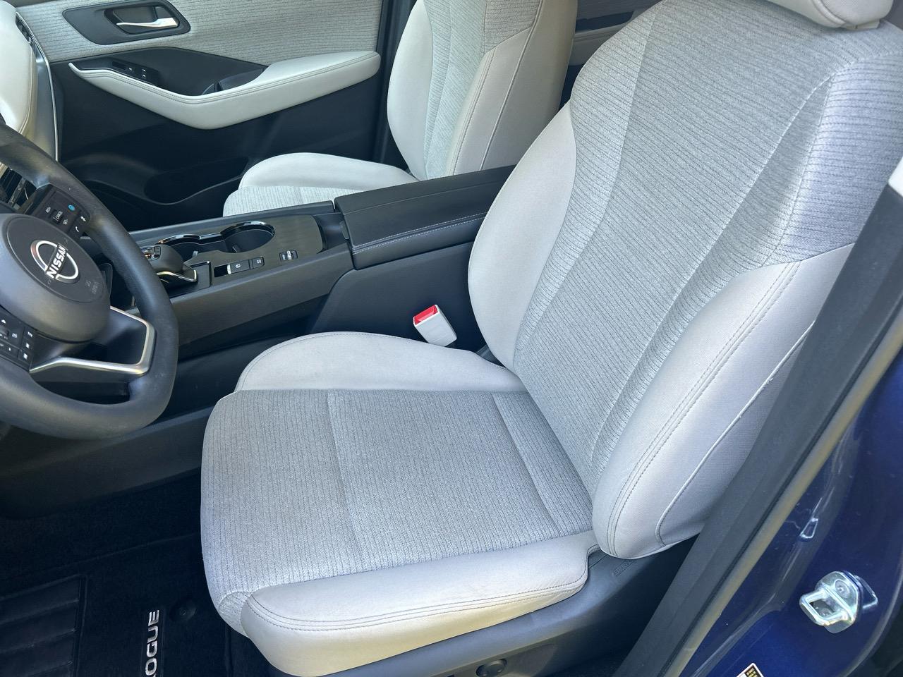 Nissan Rogue SV 2023