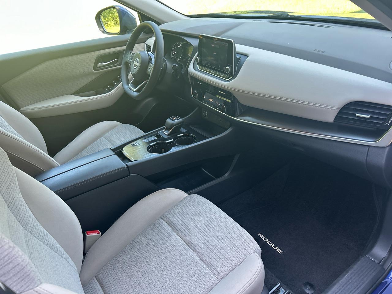 Nissan Rogue SV 2023