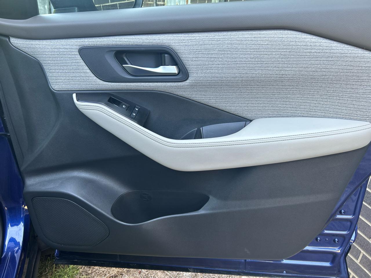 Nissan Rogue SV 2023