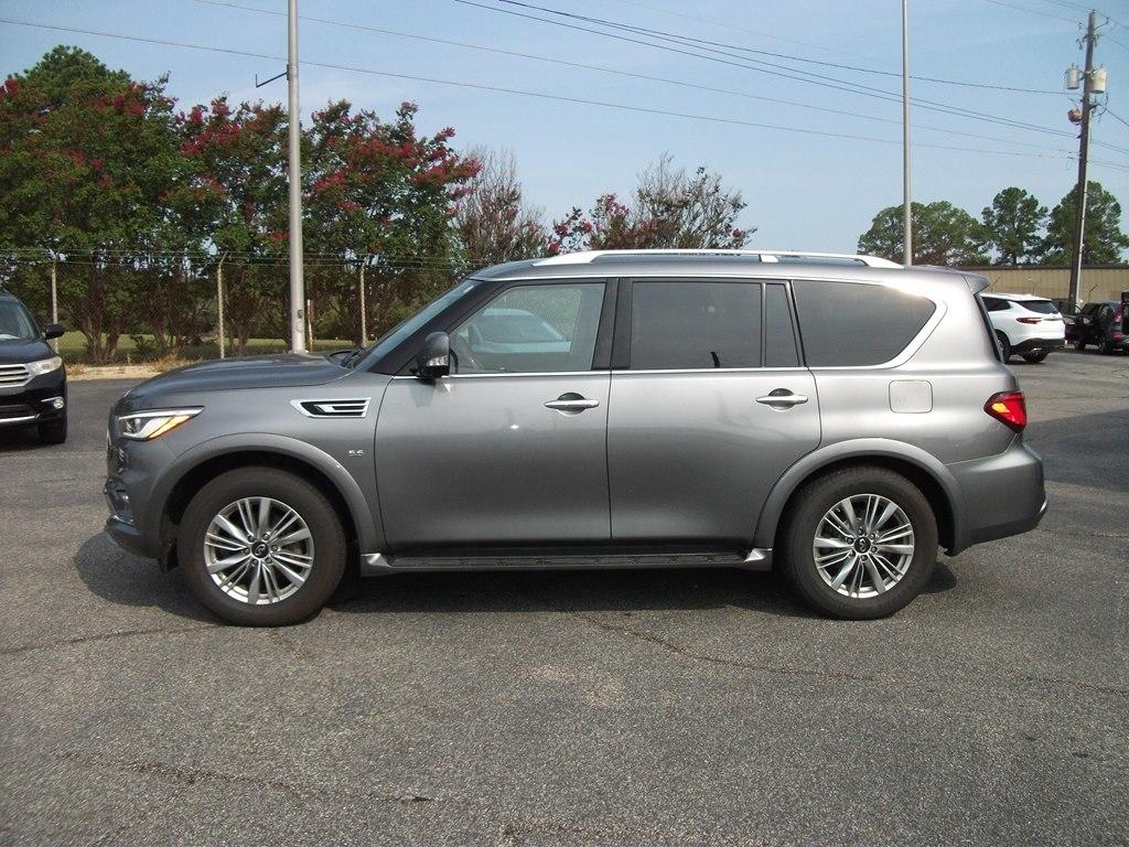 Infiniti QX80 LUXE 2019