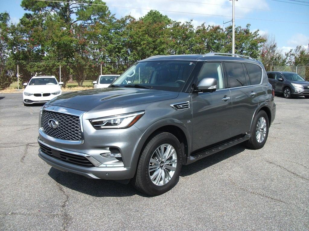 Infiniti QX80 LUXE 2019