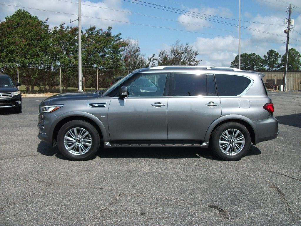 Infiniti QX80 LUXE 2019