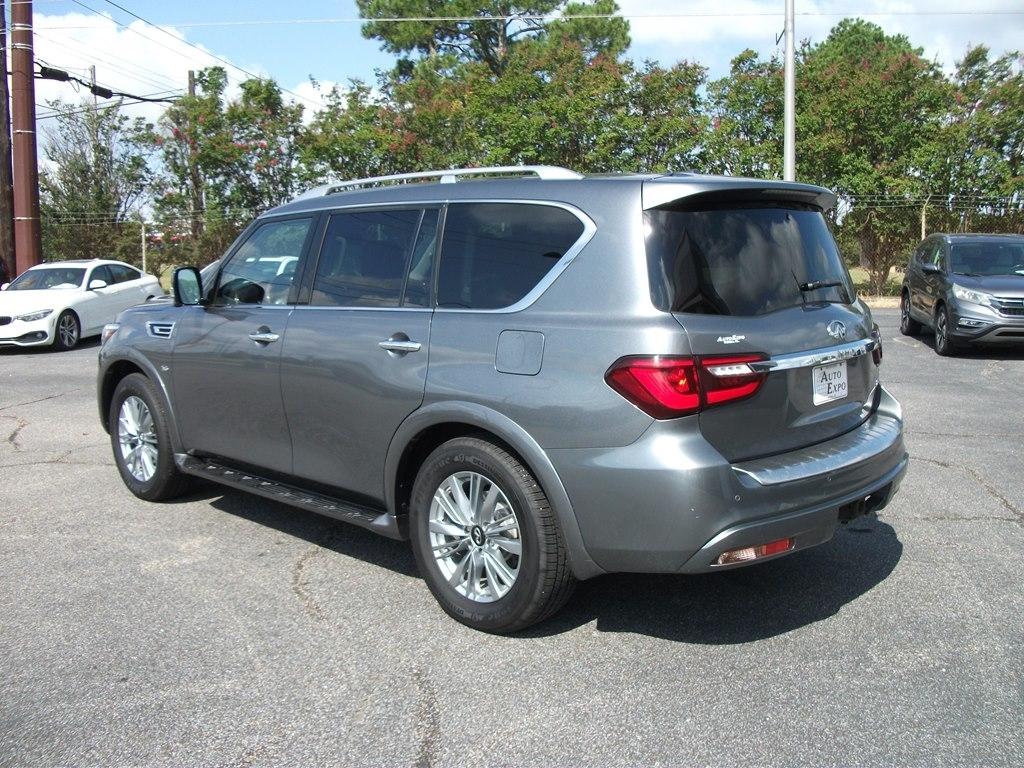 Infiniti QX80 LUXE 2019