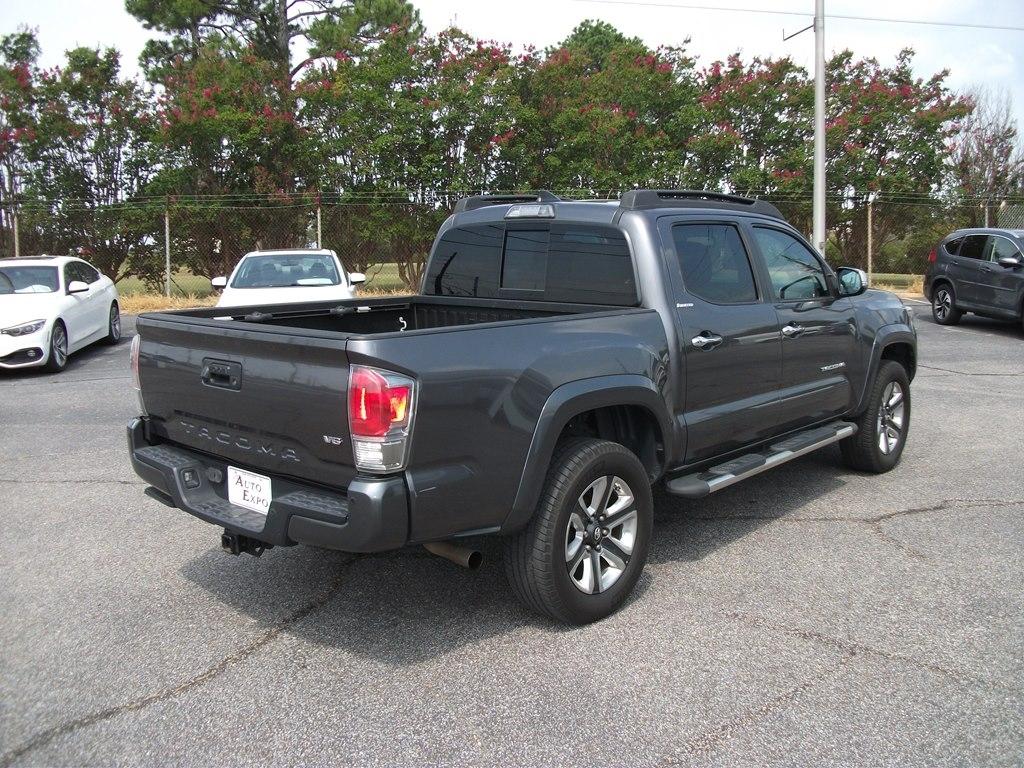 Toyota Tacoma Limited Double Cab V6 6AT 2WD 2017