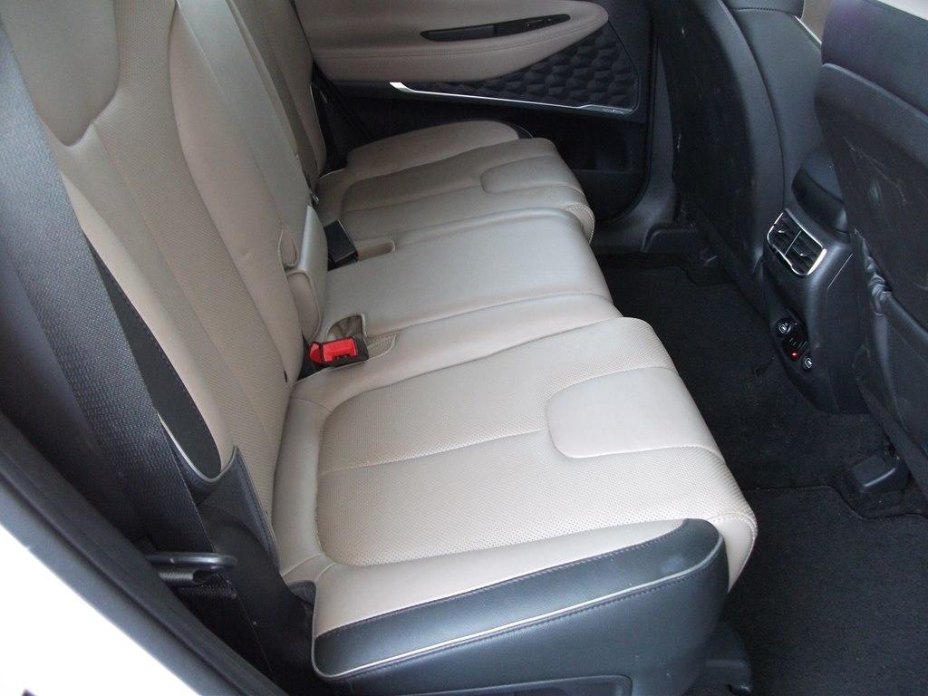 Hyundai Santa Fe Limited 2022
