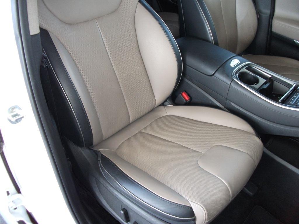 Hyundai Santa Fe Limited 2022