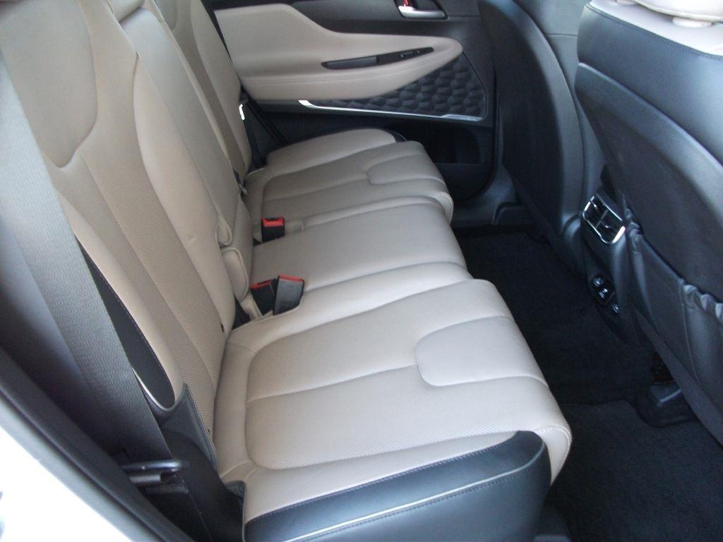 Hyundai Santa Fe Limited 2022